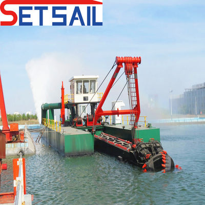 Τύπος σχισμής CTS Diesel Power Cummins Μηχανή κόπτης Suction Dredger με πλωτό σωλήνα PE
