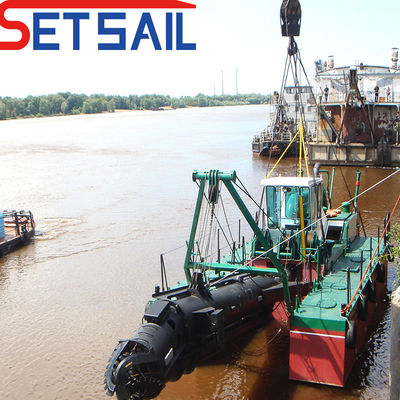 Πιο υψηλής απόδοσης Cater Diesel Cutter Suction Mud Dredger με Anchor Boom