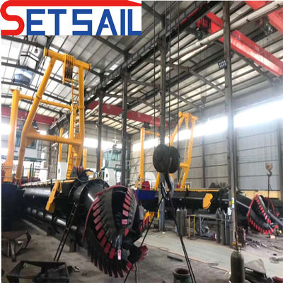 Ενίσχυρος Cumins 100kw Μηχανή 8inch Cutter Suction Lake Mud Dredger για την εκτόξευση άμμου
