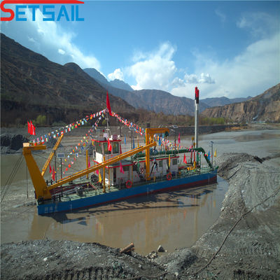32 ιντσών 7500m3 Cutter Suction Dredger Αυξήστε την αποδοτικότητα της εκσκαφής σας στο σταθμό Booster