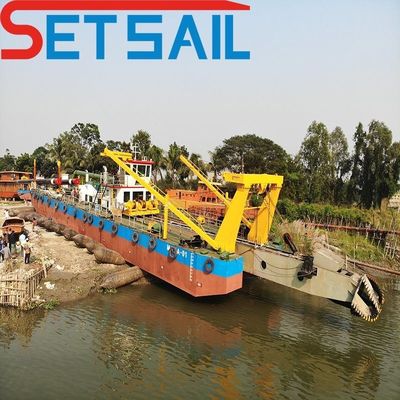 Προσαρμοσμένο Cummins Diesel Engine 28inch Cutter Suction Dredger για τις εργασίες εκσκαφής