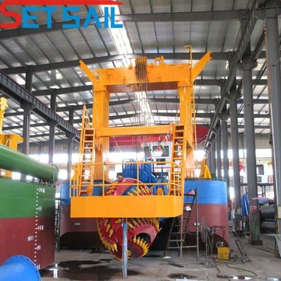 28 ιντσών Cutter Suction Dredger με σταθμό αύξησης νερού Αυξήστε την ικανότητά σας εκσκαφής