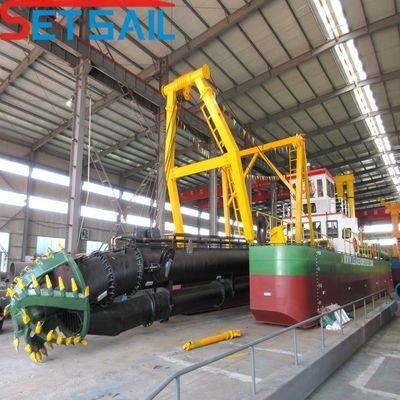 28 ιντσών Cutter Suction Dredger με σταθμό αύξησης νερού Αυξήστε την ικανότητά σας εκσκαφής