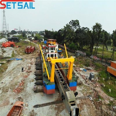 700 M3 χωρητικότητας Υδραυλική κεφαλή κόψιμο Suction Sand Dredger για ομαλή βυθοκόπηση ποταμού