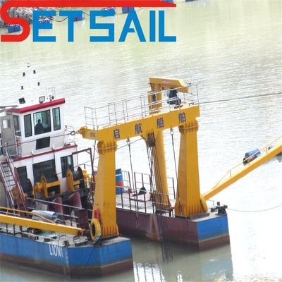 Προσαρμοσμένη ροή νερού 3000m3 18inch Cutter Suction Dredger για εργασίες εκσκαφής