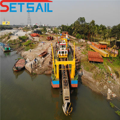 18 ιντσών υδραυλικός έλεγχος κόπτης Suction Dredger με CTN Slot τύπου και 700m3 χωρητικότητα