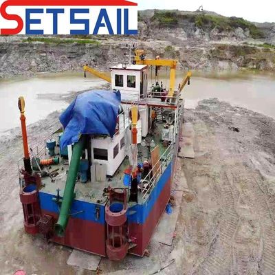 Δύο αντλίες άμμου χωρητικότητας 700m3 18 ιντσών